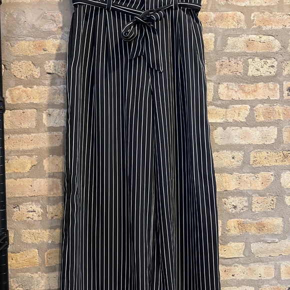 Chic & Flowy Wide-Leg Striped Pants - Who What Wear (Size Medium) - Picture 7 of 8
